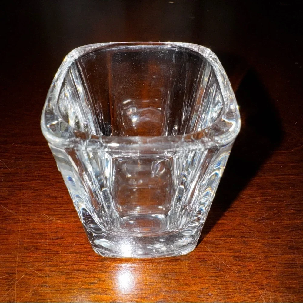 Unique Rare Hard To Find NY Yankees Shot Glass Blue Metal Logo 2.5” Tall Yanks